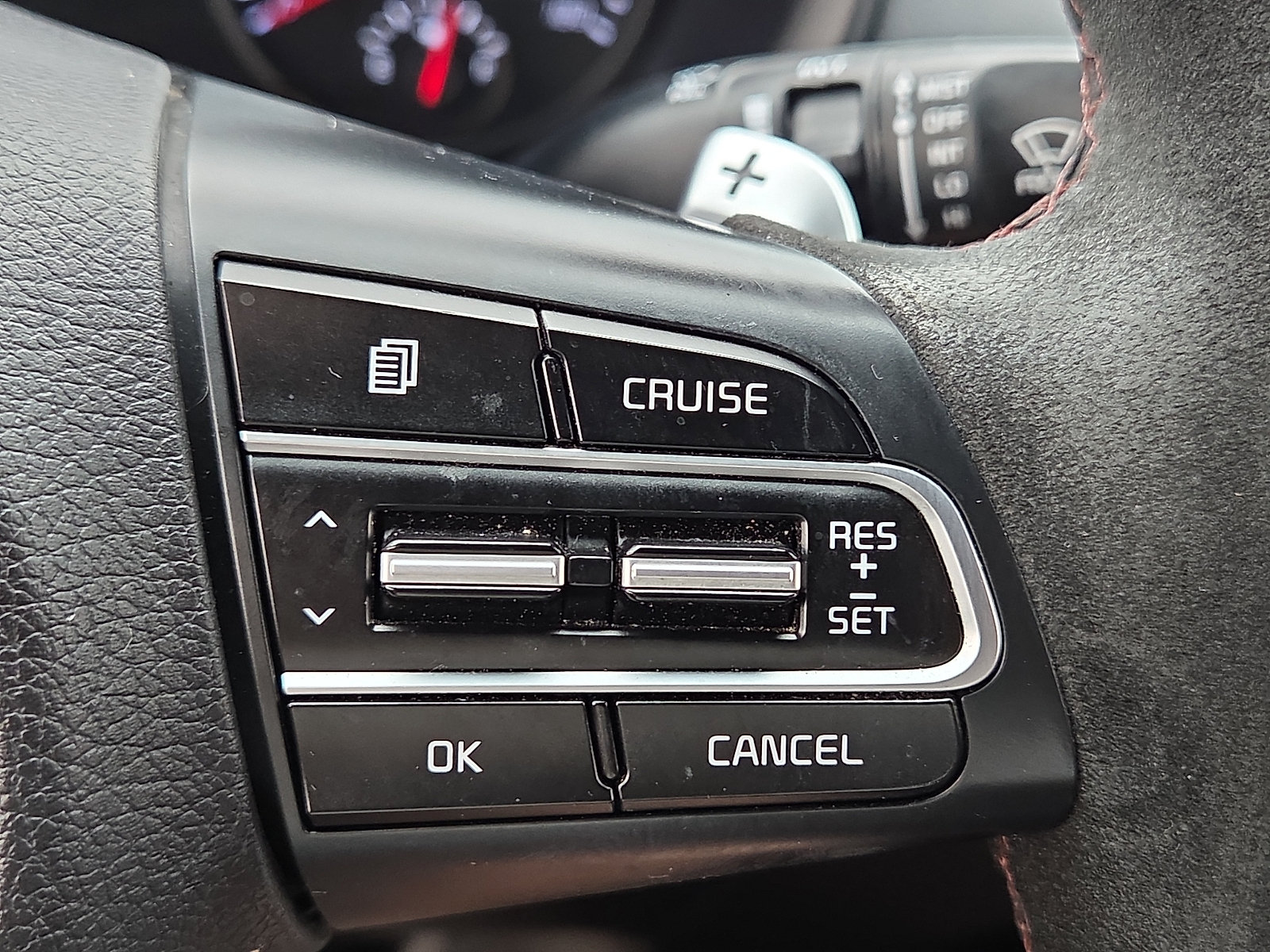 Used 2019 Kia Stinger GTS RWD image 22