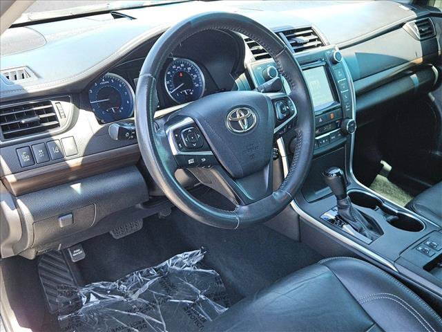 Used 2017 Toyota Camry XLE w/ Moonroof Package FWD image 12