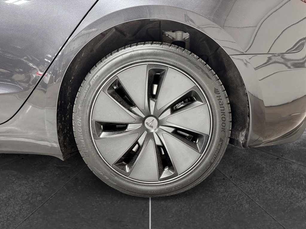 Used 2025 Tesla Model 3 Long Range AWD/4WD image 31