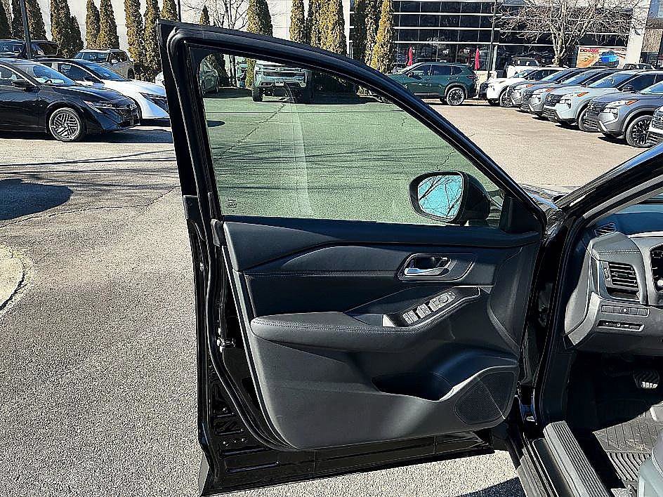 New 2026 Nissan Rogue SV image 11