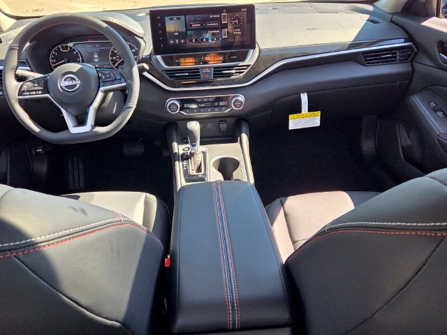 New 2026 Nissan Altima 2.5 SR w/ SR Premium Package FWD image 8