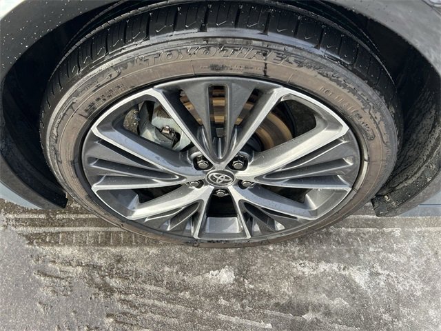 Used 2024 Toyota Prius XLE image 12