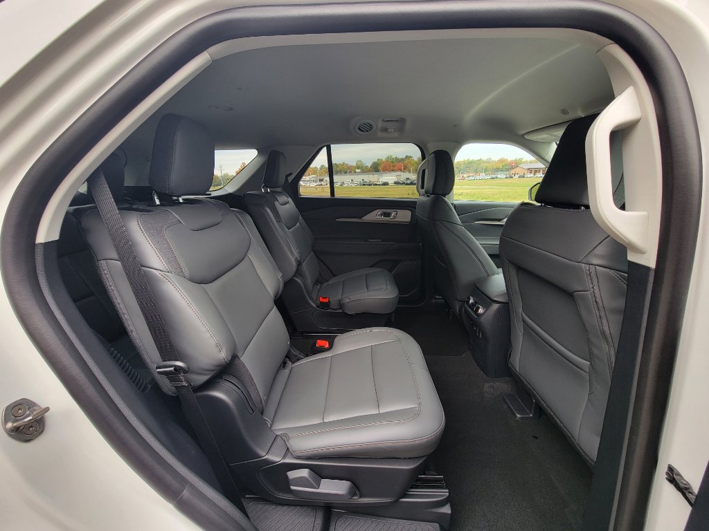 New 2026 Ford Explorer Active image 40