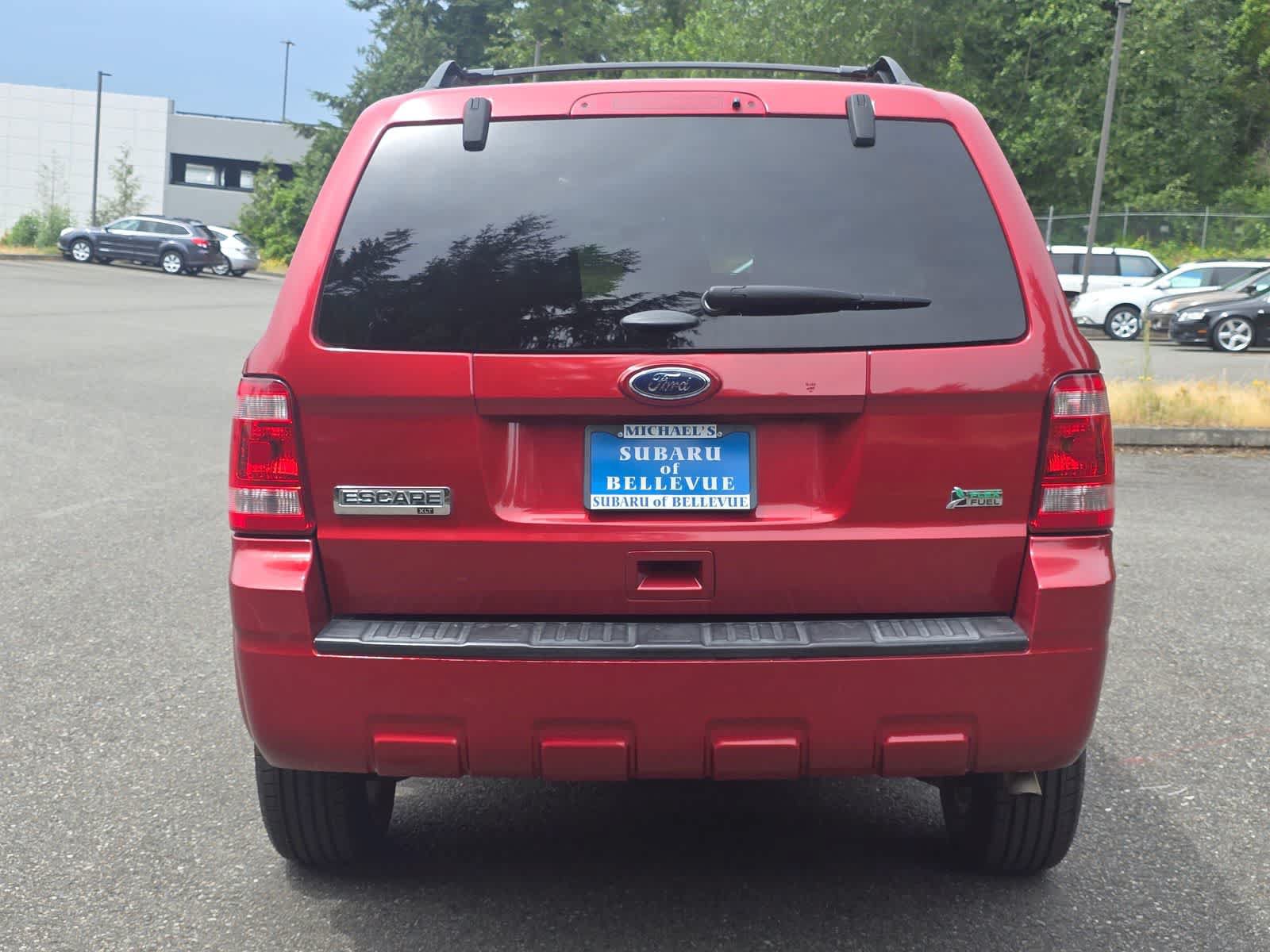 Used 2012 Ford Escape XLT AWD/4WD image 4