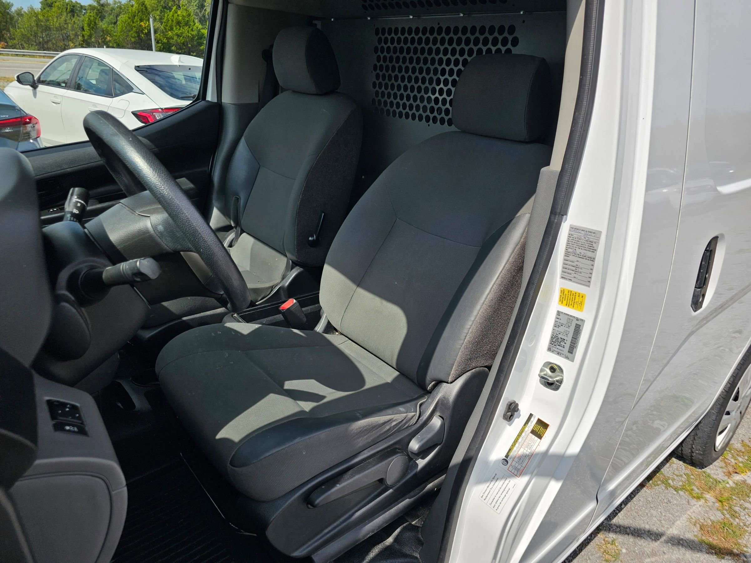 Used 2021 Nissan NV200 SV image 4