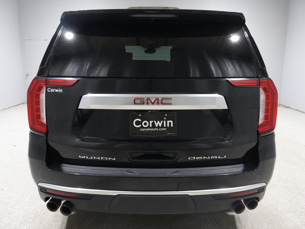Used 2024 GMC Yukon XL Denali w/ Denali Reserve Package AWD/4WD image 3