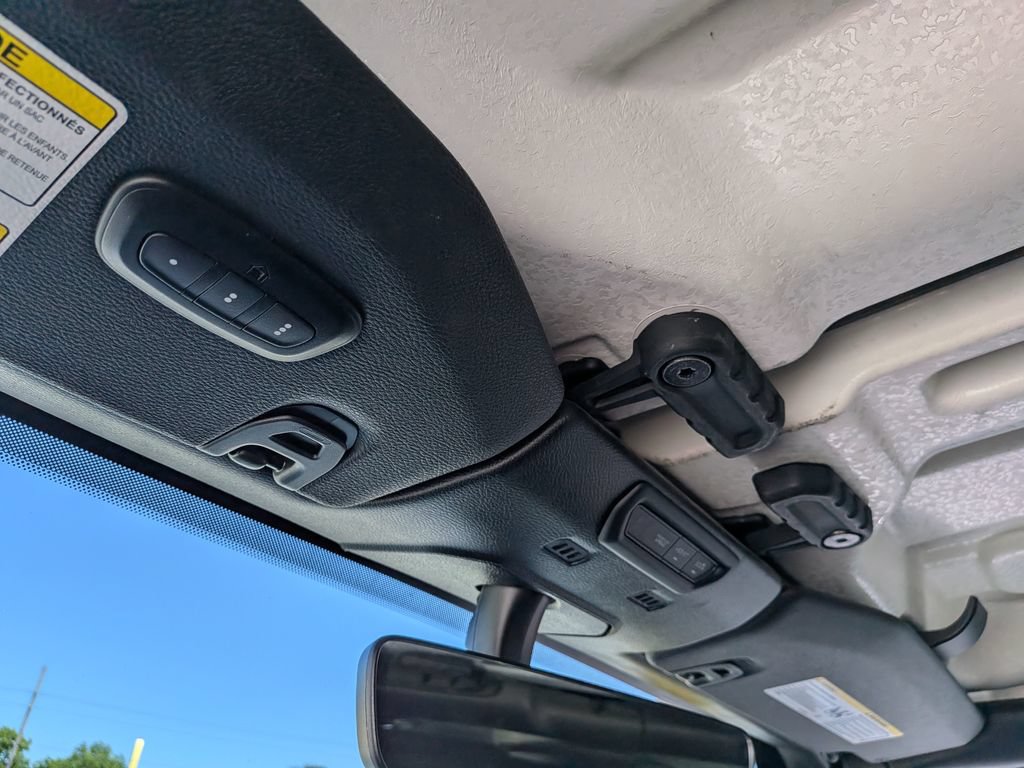 Used 2023 Jeep Gladiator Overland AWD/4WD image 31