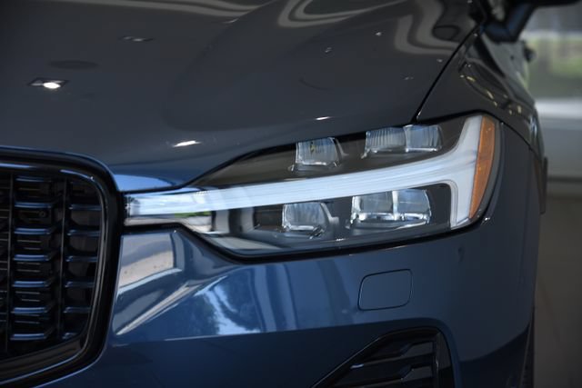 Used 2024 Volvo XC60 T8 Ultimate w/ Protection Package Premier AWD/4WD image 7