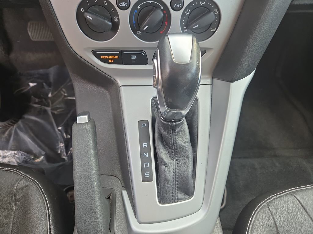 Used 2014 Ford Focus SE w/ Equipment Group 201A image 19