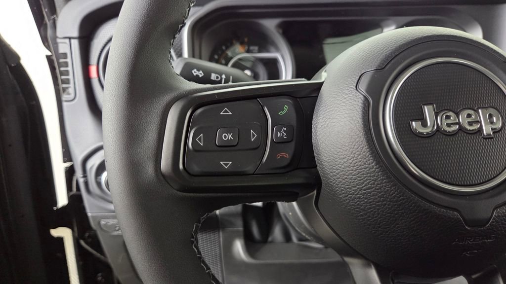 New 2026 Jeep Wrangler Unlimited Rubicon AWD/4WD image 16