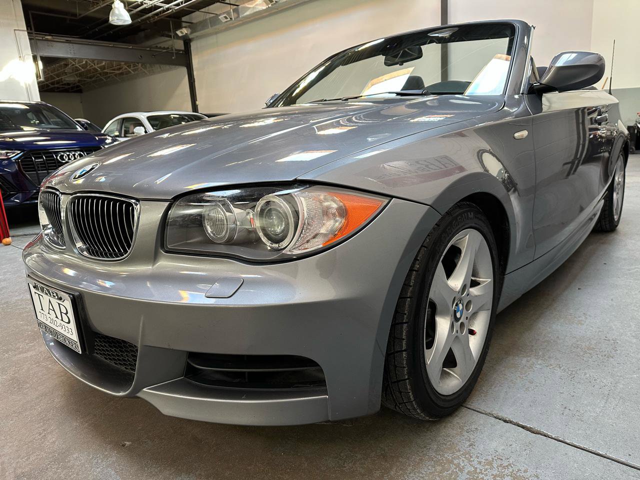 Used 2011 BMW 135i Convertible image 6