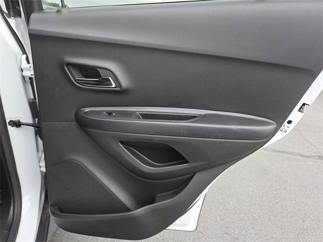 Used 2022 Chevrolet Trax LT w/ Sport Edition image 20