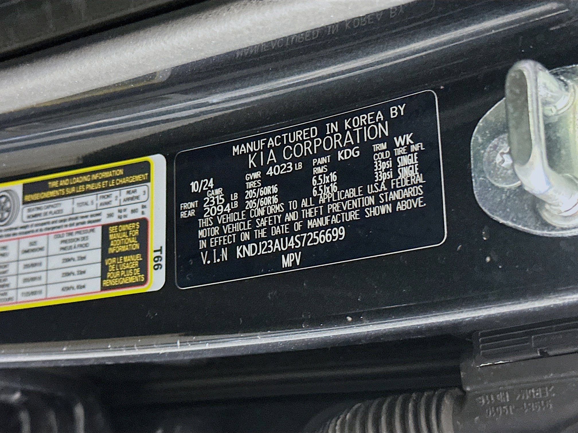 Used 2025 Kia Soul LX w/ LX Technology Package image 12