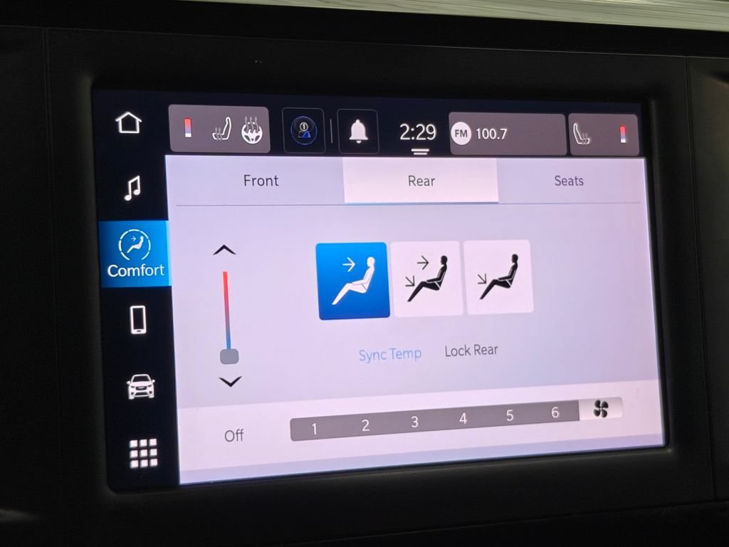 Used 2023 Chrysler Voyager LX FWD image 37