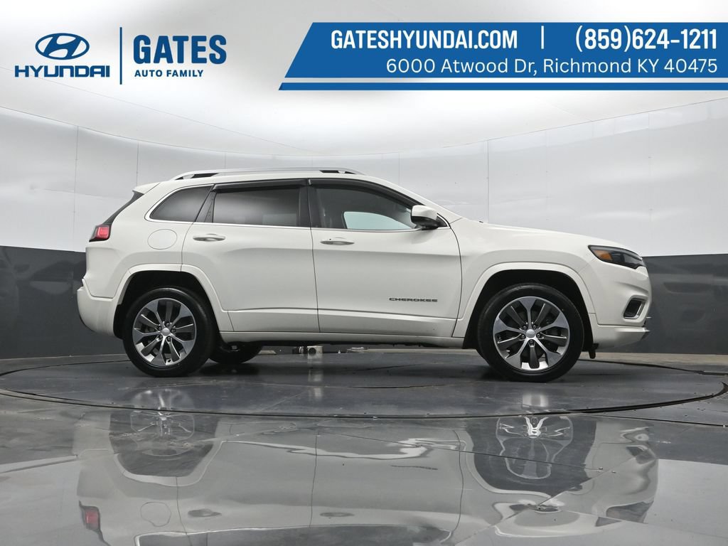 Used 2019 Jeep Cherokee Overland AWD/4WD image 39