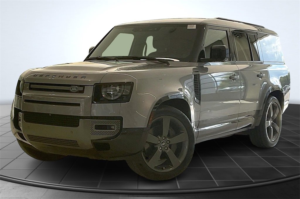 Used 2024 Land Rover Defender 130 Outbound image 12