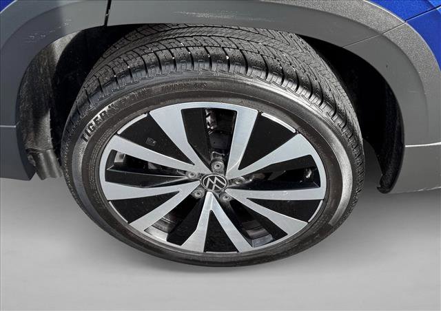 Used 2022 Volkswagen Taos SE FWD image 9