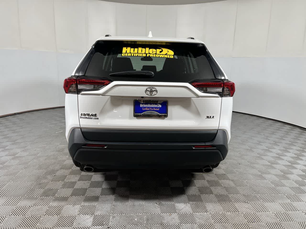 Used 2025 Toyota RAV4 XLE FWD image 7