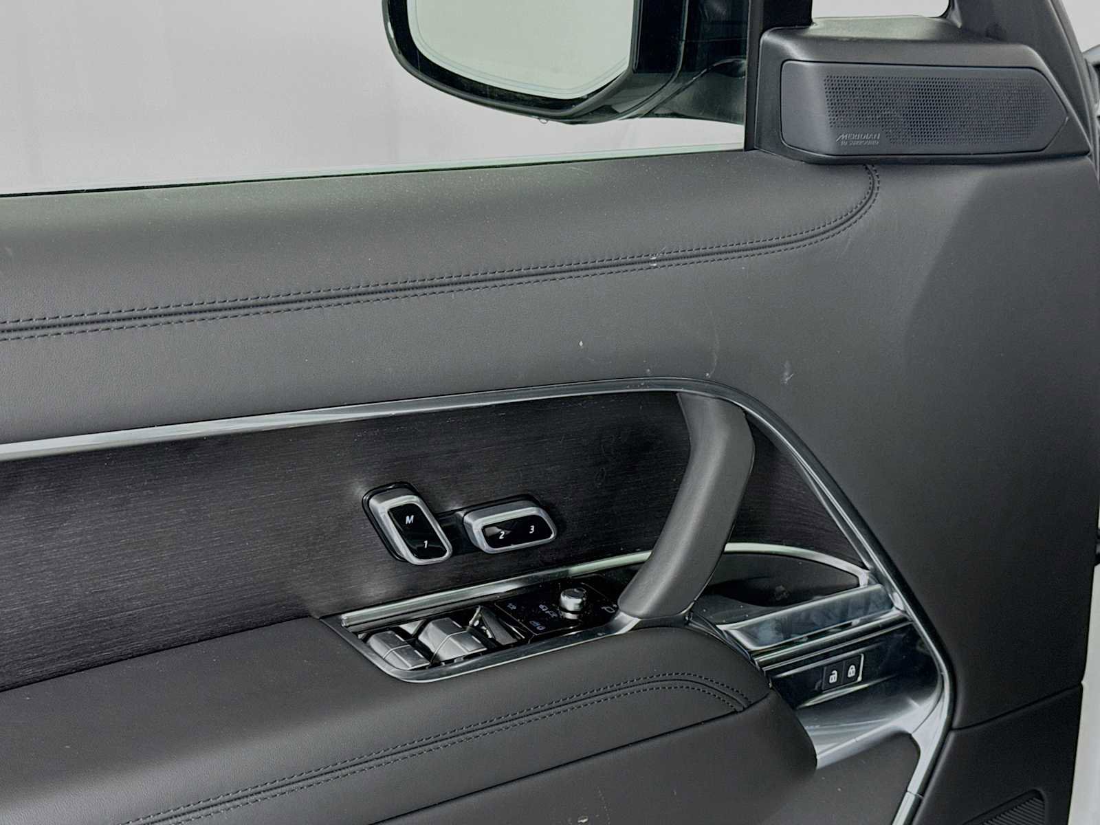 New 2026 Land Rover Range Rover SE AWD/4WD image 19