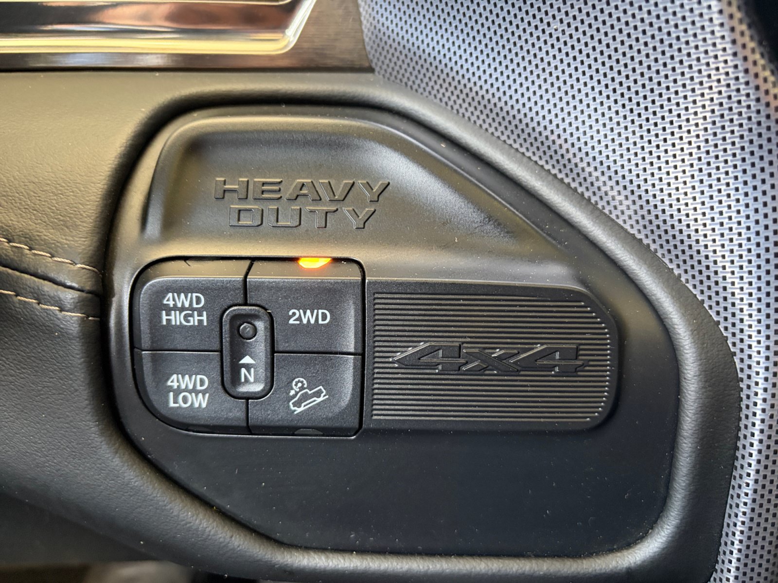 Used 2020 RAM 2500 Limited AWD/4WD image 26