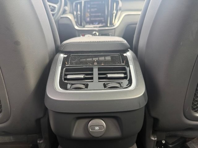 Used 2022 Volvo S60 B5 Inscription w/ Advanced Package AWD/4WD image 15