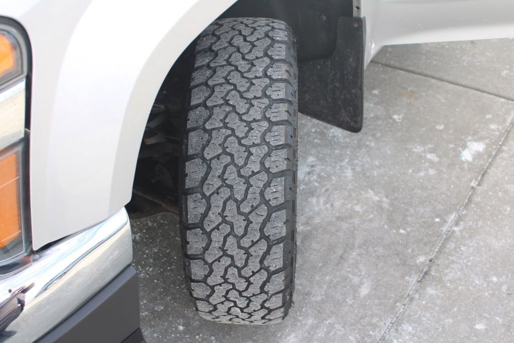 Used 2012 GMC Canyon SLE image 12