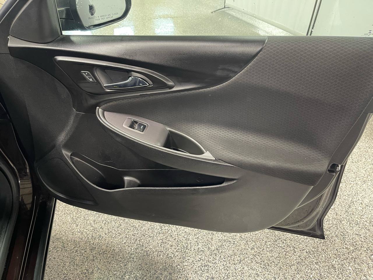 Used 2020 Chevrolet Malibu LS FWD image 8