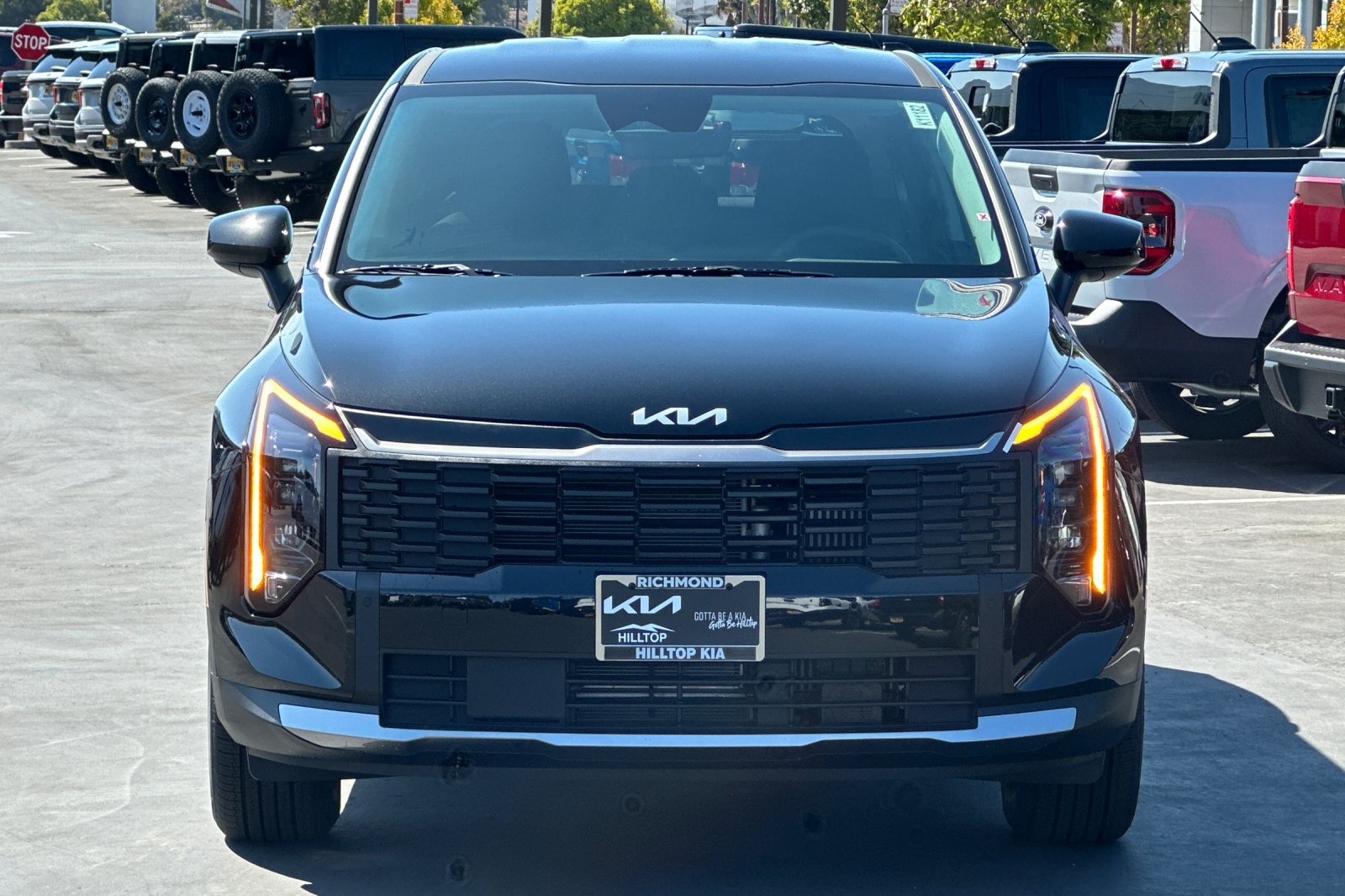 New 2027 Kia Sportage LX FWD image 9
