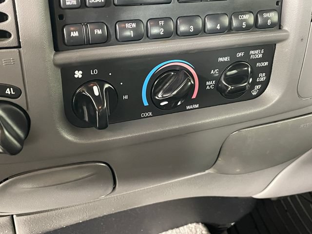 Used 2002 Ford F150 XLT AWD/4WD image 8