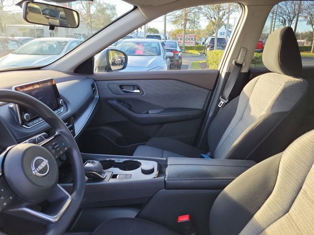 Used 2023 Nissan Rogue SV image 18