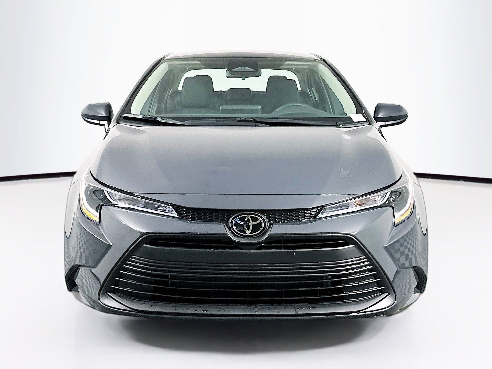 Used 2026 Toyota Corolla LE image 2