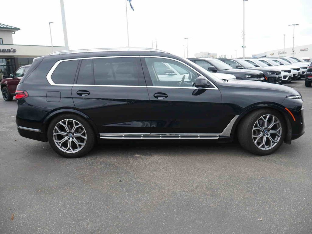 Used 2024 BMW X7 xDrive40i image 23
