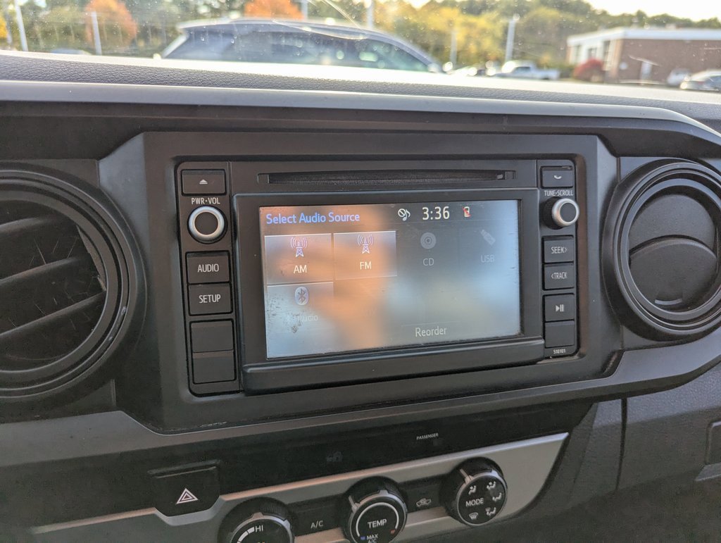 Used 2017 Toyota Tacoma SR image 18