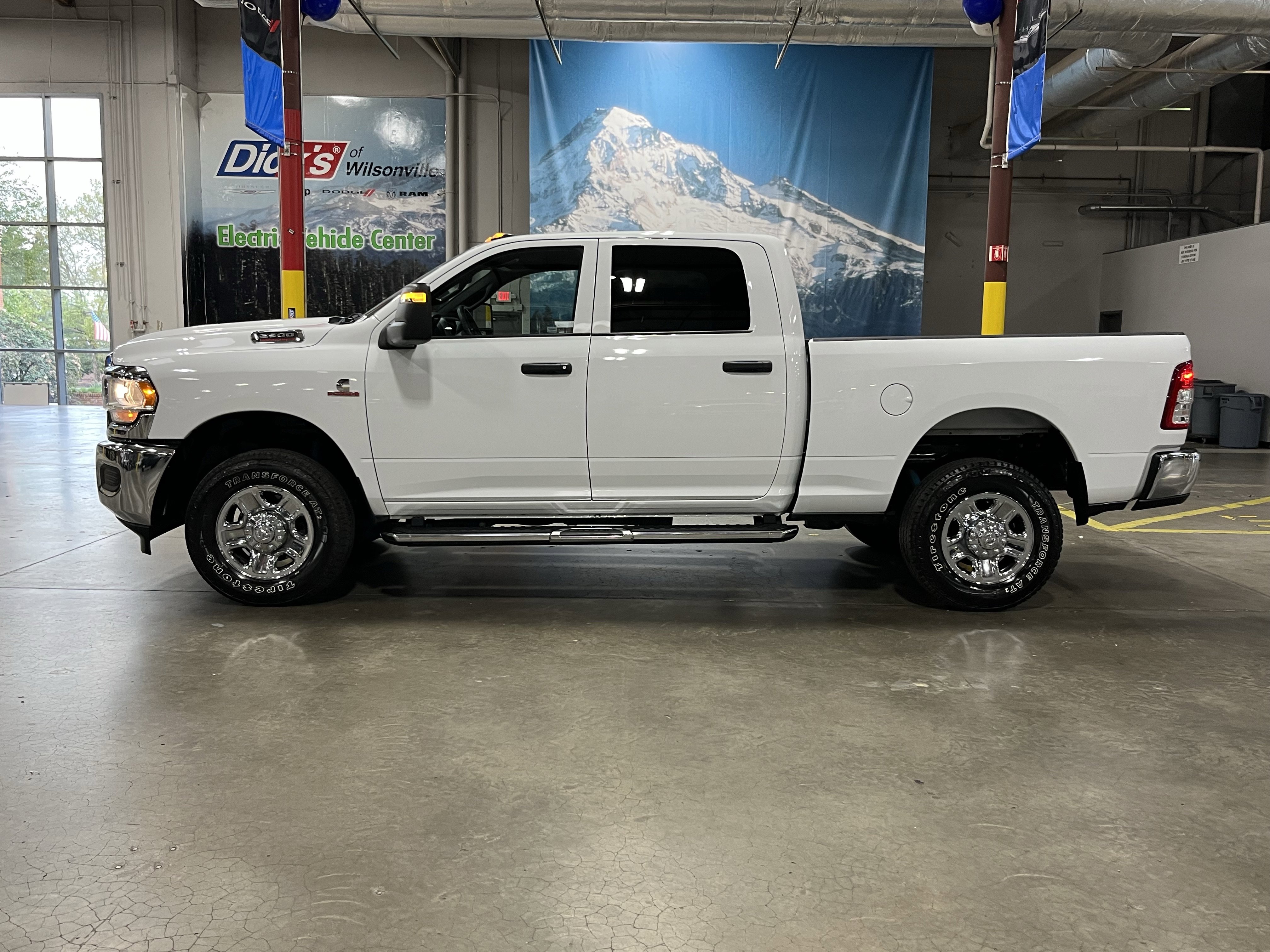 Used 2024 RAM 2500 Tradesman w/ Chrome Appearance Group image 2