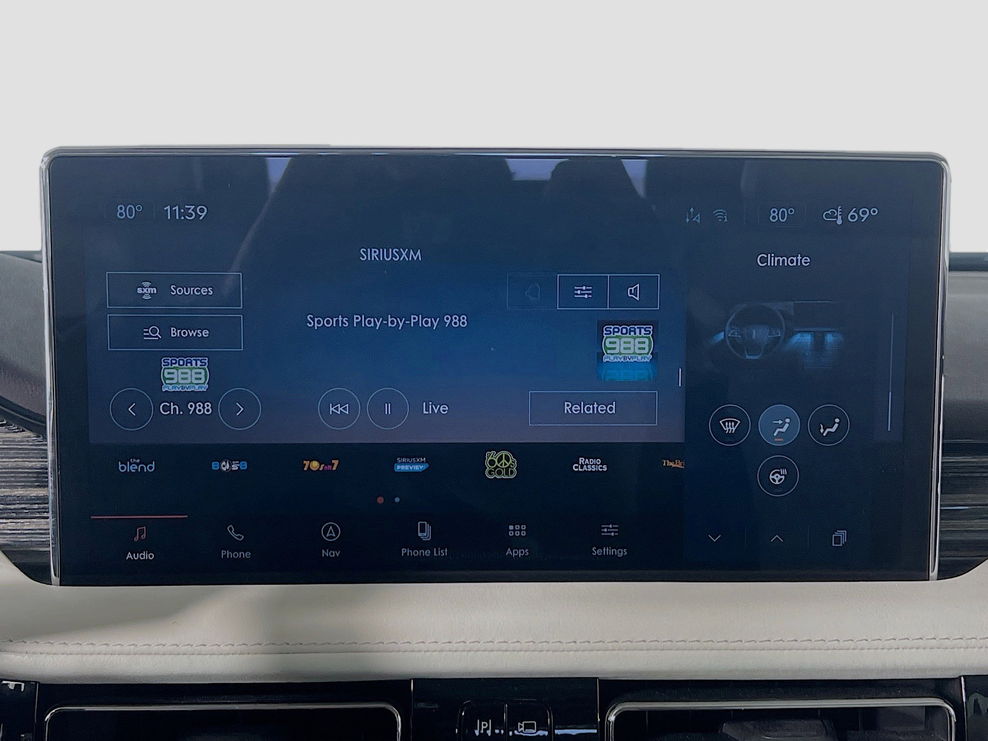 Used 2022 Lincoln Nautilus Black Label w/ Class II Trailer Tow Package AWD/4WD image 19