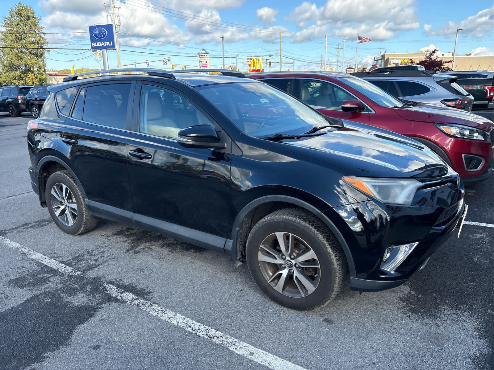 Used 2017 Toyota RAV4 XLE w/ All Weather Liner Package AWD/4WD image 2