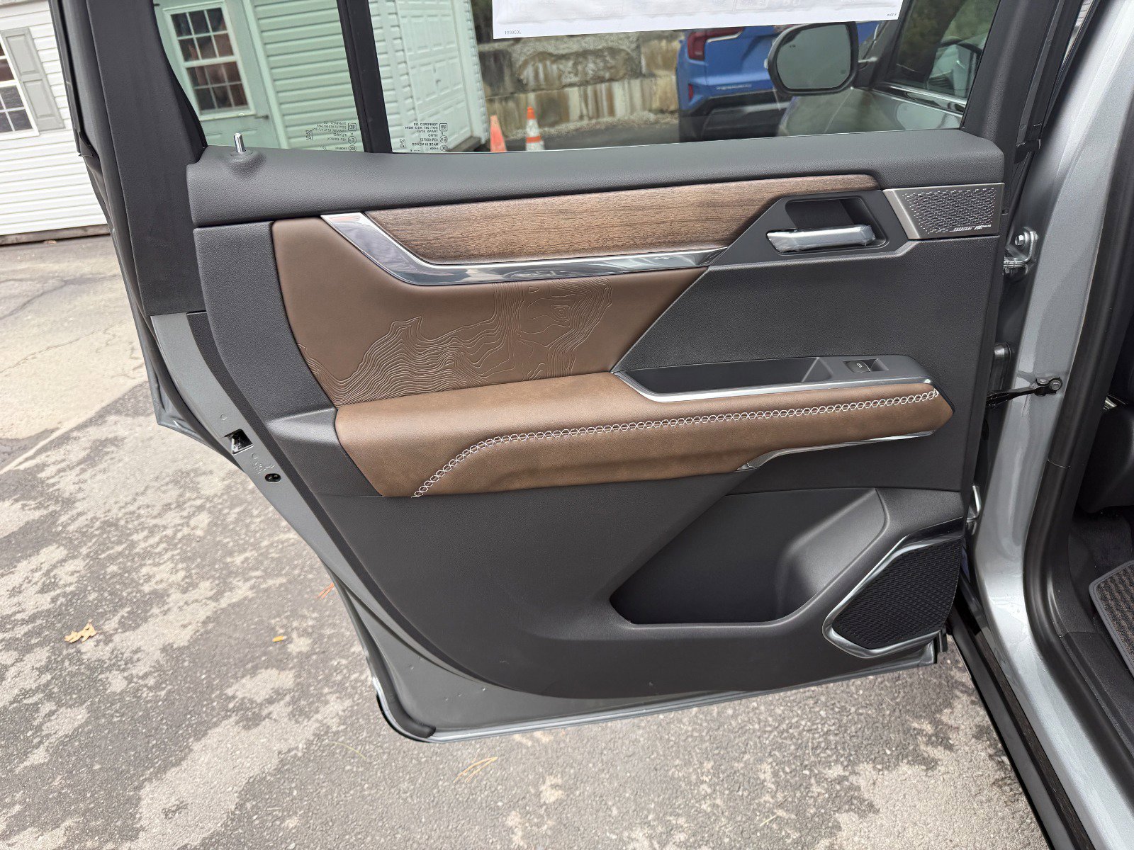 New 2026 GMC Acadia Denali Ultimate w/ LPO, Rugged Package image 18