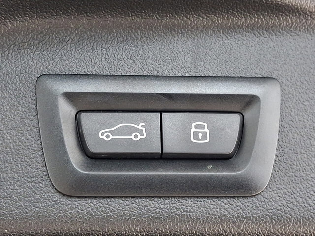 Certified 2025 BMW X5 xDrive50e image 35