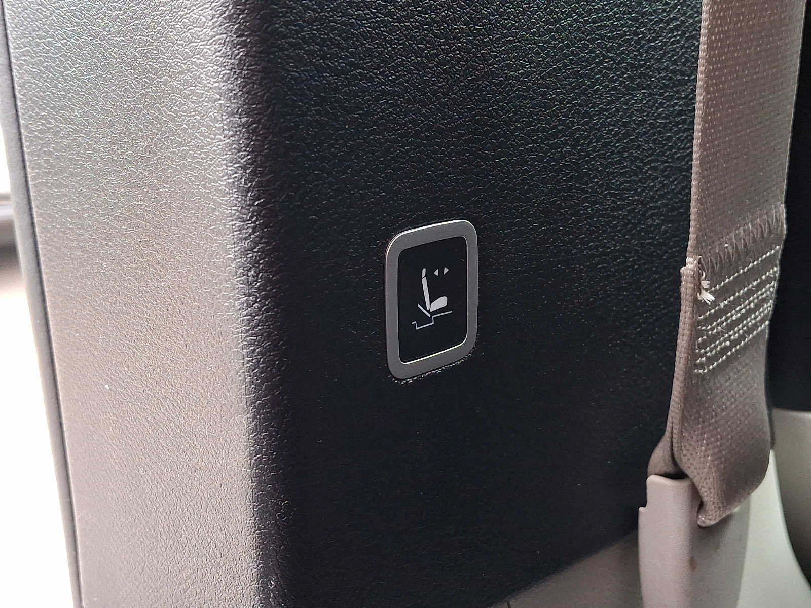 Certified 2023 Chrysler Pacifica Touring-L FWD image 15