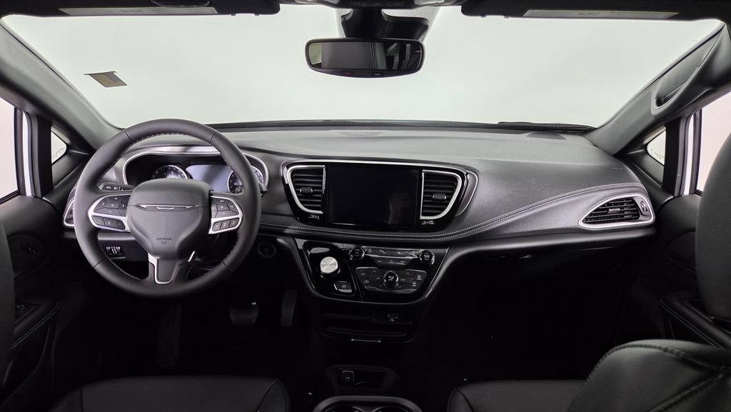 New 2027 Chrysler Pacifica Select AWD/4WD image 33