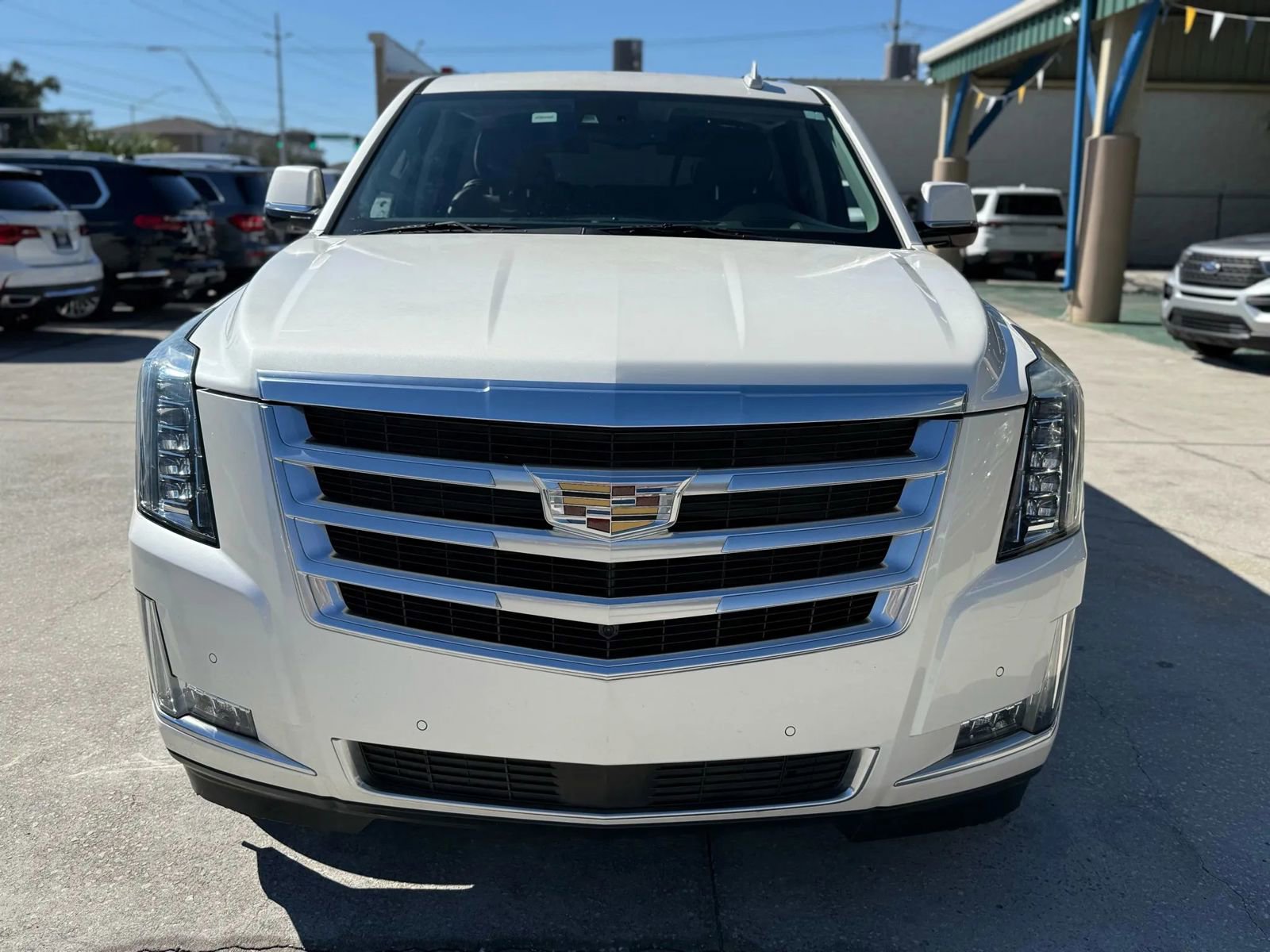 Used 2015 Cadillac Escalade ESV Premium image 2