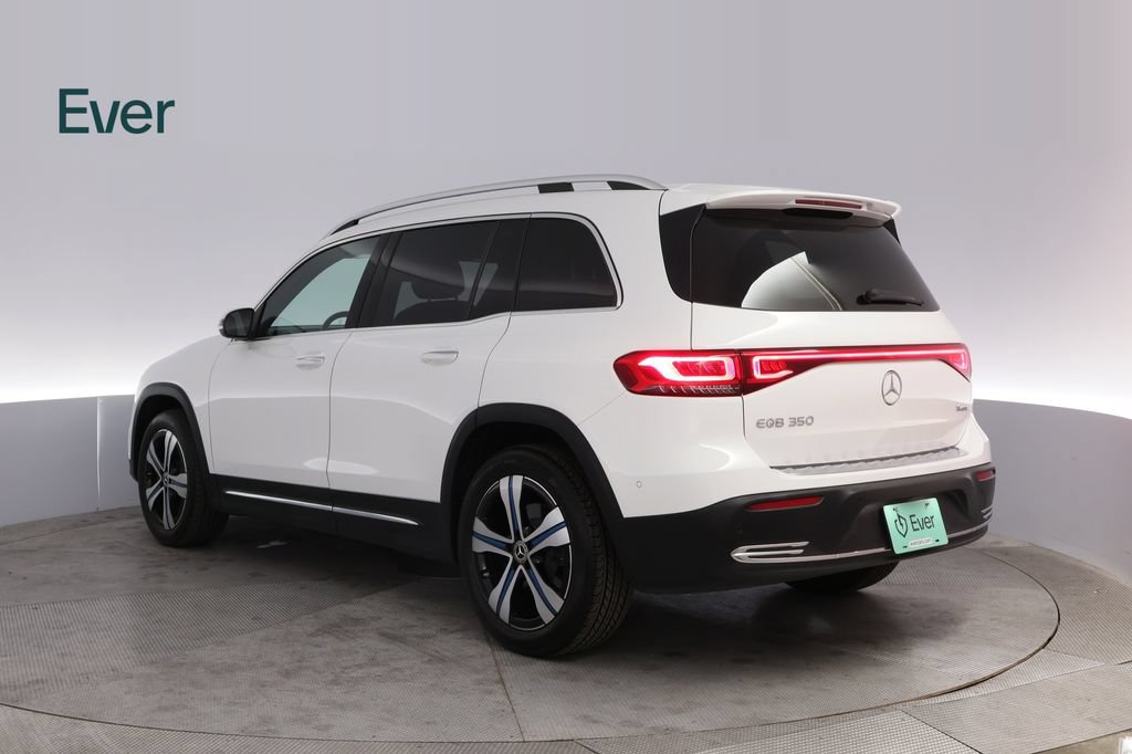 Used 2023 Mercedes-Benz EQB 350 4MATIC SUV image 17