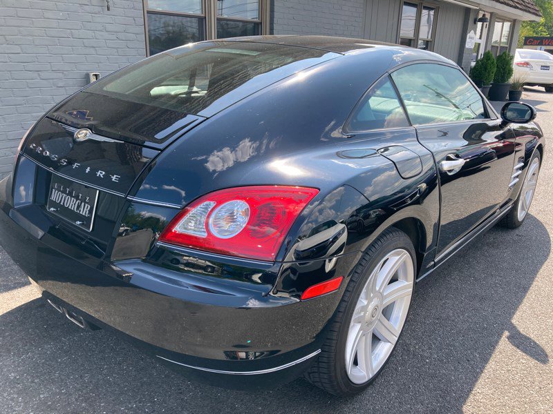 Used 2006 Chrysler Crossfire Limited image 4