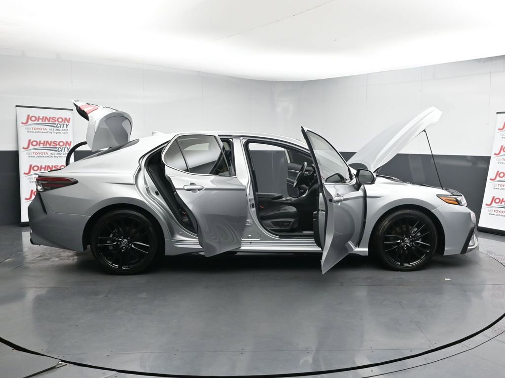 Used 2021 Toyota Camry XSE image 43