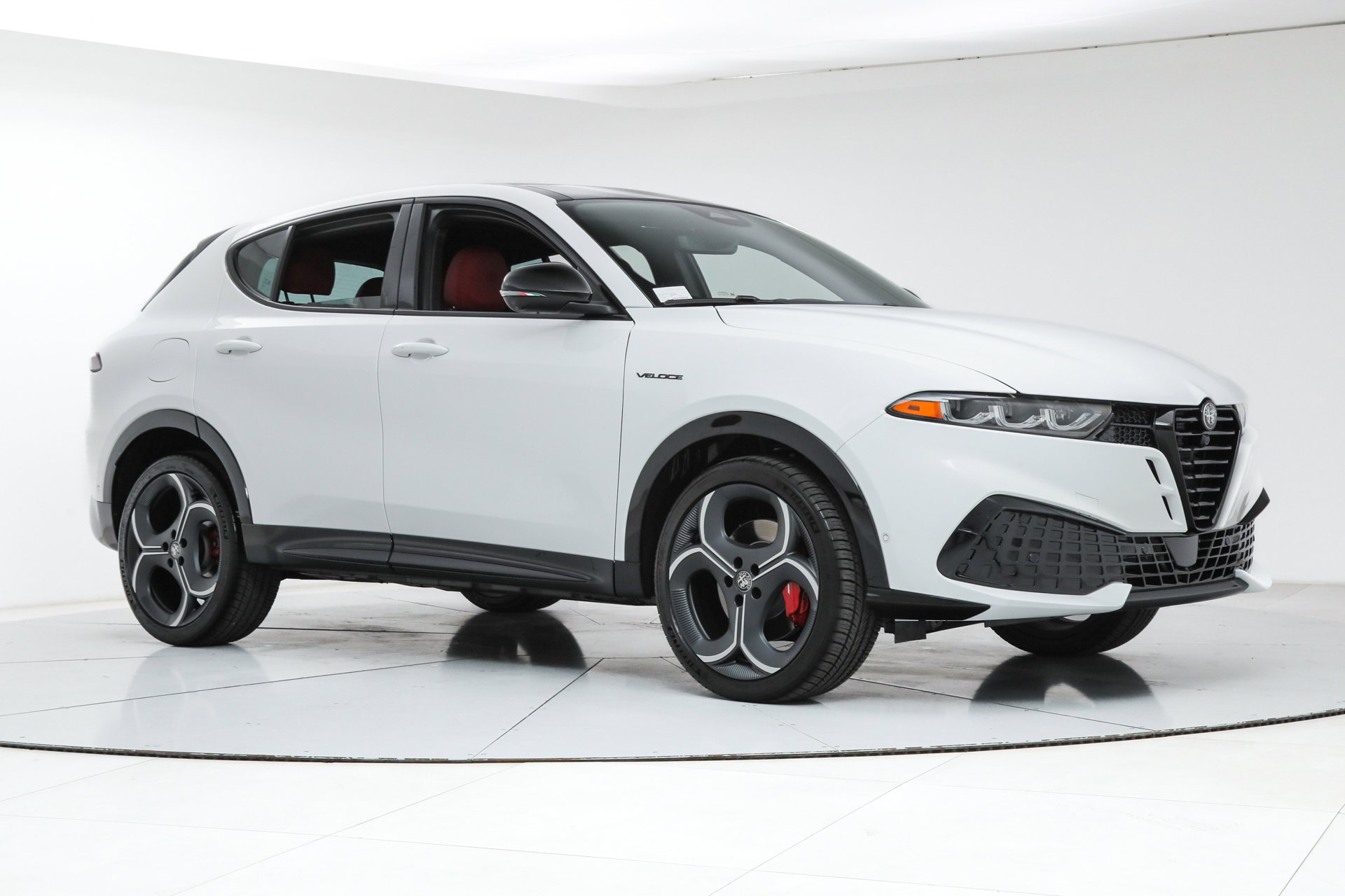 New 2026 Alfa Romeo Tonale Veloce w/ Quick Order Package 23H Volce image 7