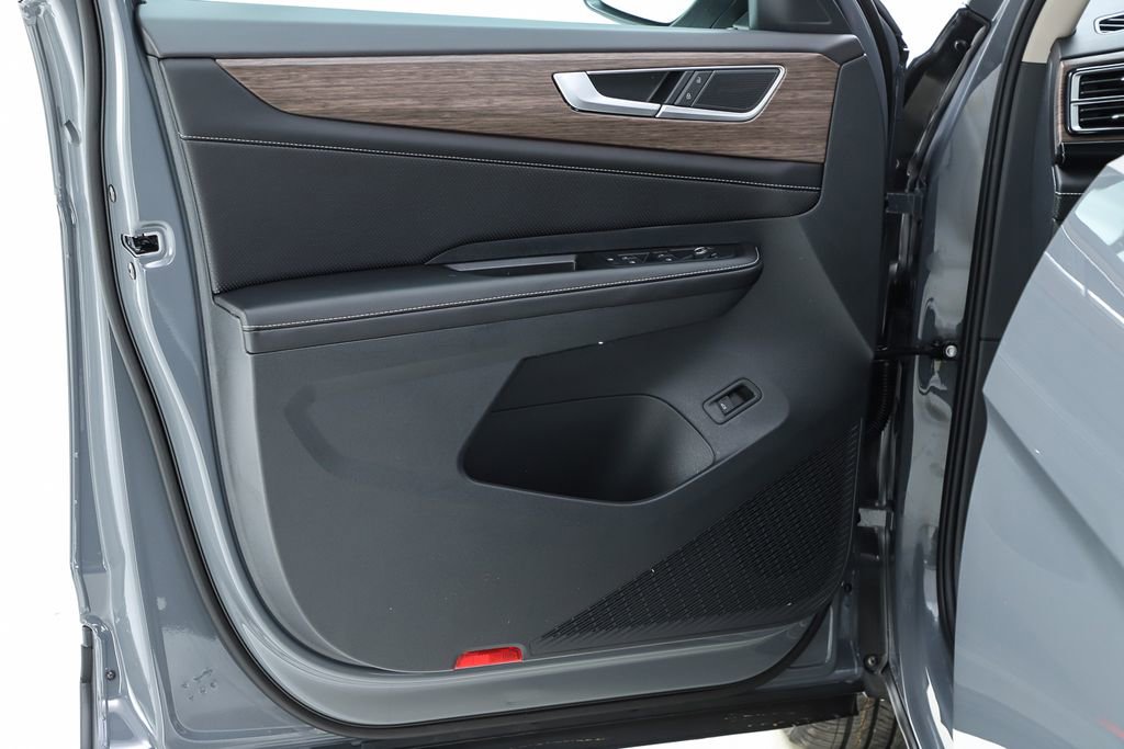 New 2026 Volkswagen Atlas SEL image 57