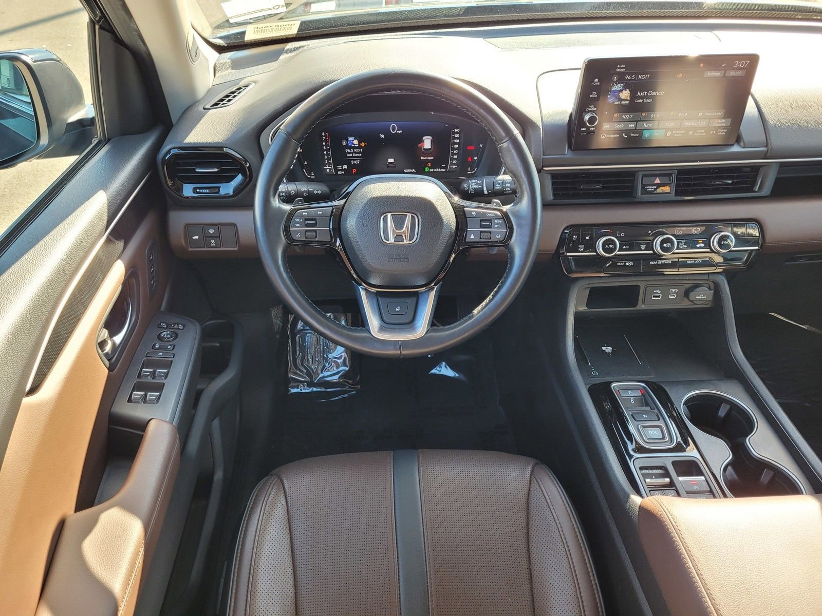 Certified 2023 Honda Pilot Elite image 16