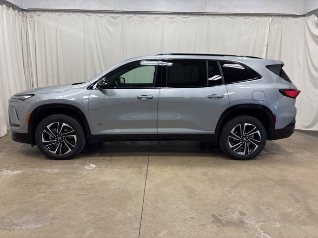Used 2025 Buick Enclave Sport Touring image 7