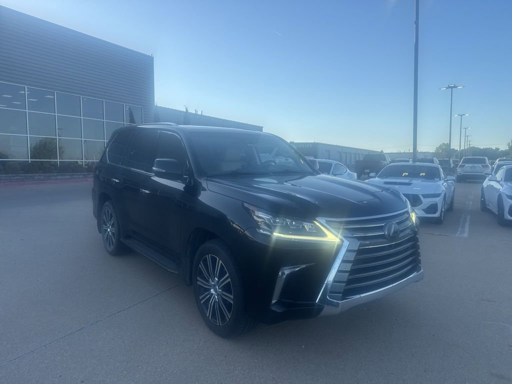 Used 2018 Lexus LX 570 4WD w/ Luxury Package image 1