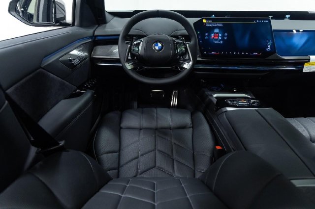 New 2027 BMW 740i xDrive w/ Executive Package AWD/4WD image 4